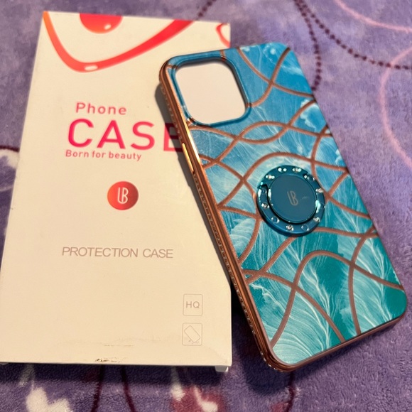 iPhone 12/13 Pro Max case - Picture 2 of 3